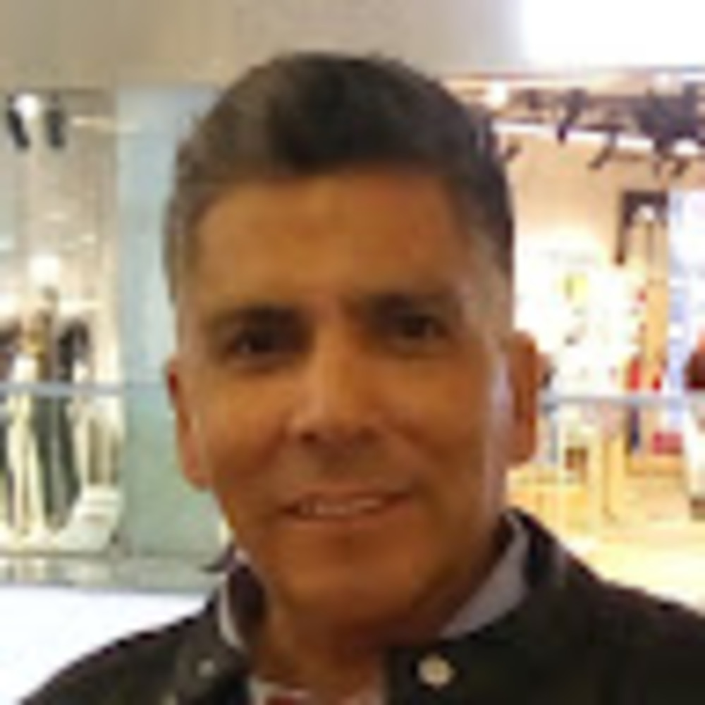 Meet your Posher, Cesar